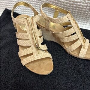 Stylish Beige Women's Sandals